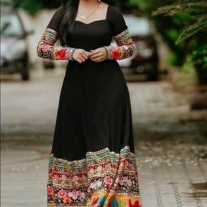 Gorgeous Long black dress